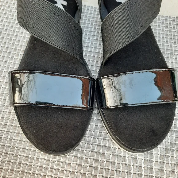 Anne Klein Sport Ankle Strap Comfort Sandals Small Wedge Black 7.5 NEW - Picture 4 of 12